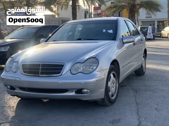 مرسيدس. C200 جمرك