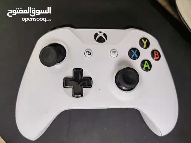 Xbox controller in good condition يد اكس بوكس بحالة جيدة