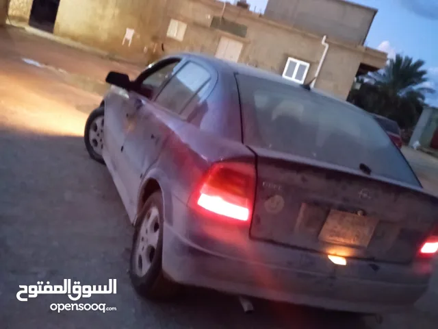 Opel Astra 2000 in Benghazi