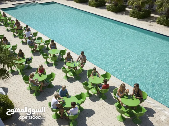 كراسي و طاولات مطاعم مصنوعة من الفيبرجلاس والالياف الزجاجية ضمانة 20 سنة حقيقة ابو محمد البرطي صنعاء