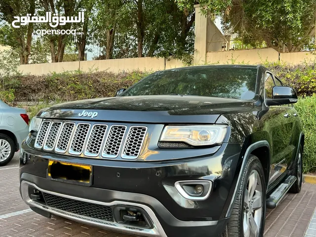 Jeep Grand Cherokee Limited Black 2014 model in good condition & single expat driven for sale