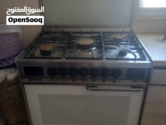 فرن بحالة ممتازة