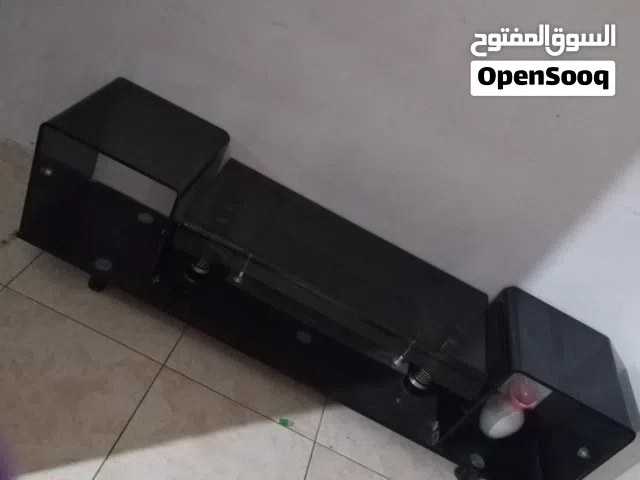 طاولة زجاج