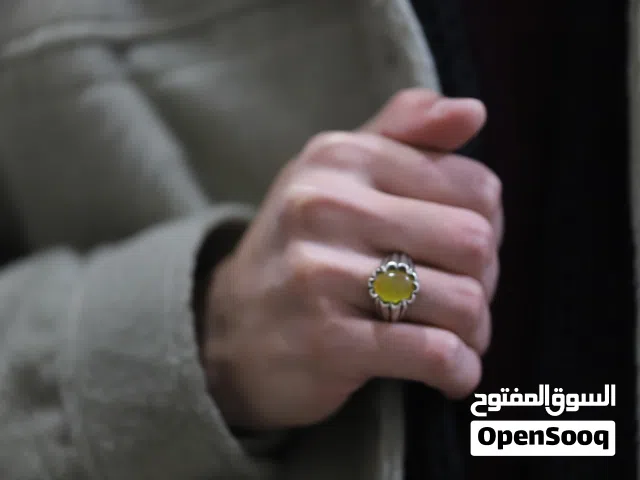 عقيق جاد بورمي أصفر حر طبيعي 100% مصاغ البحرين مع شهادة للحجر وضمان مدى الحياة
