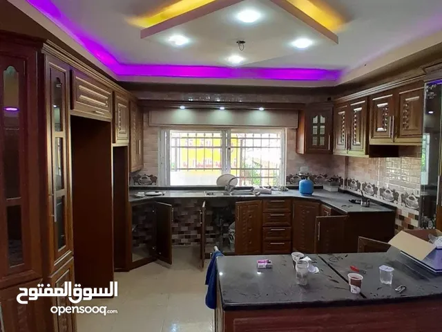 135 m2 4 Bedrooms Apartments for Sale in Irbid Hay Al Zohoor
