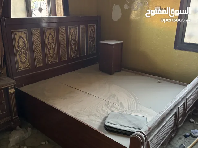 كرفايه خشب مع كبت خشب وتسريحه