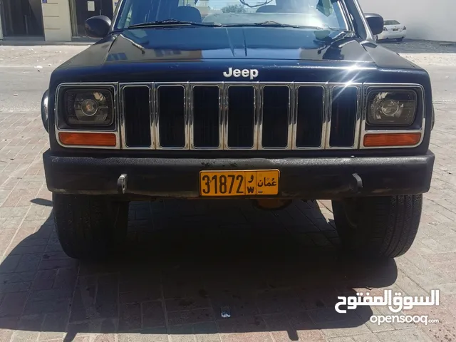 Jeep Cherokee Sport in Muscat