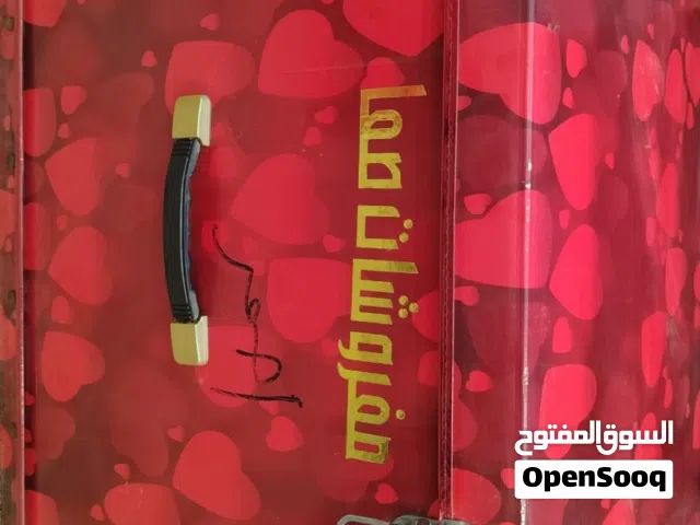 مسبل تخت جديد لا البيع بسعر مناسب الموقع الزرقاء