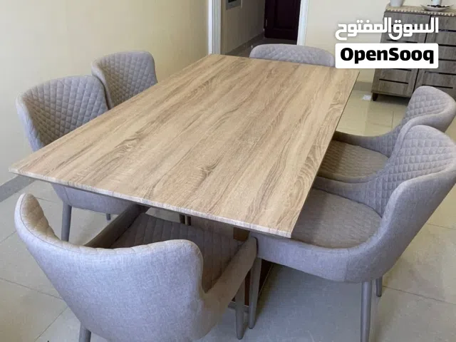 طاولة سفر + خزانة جانبية