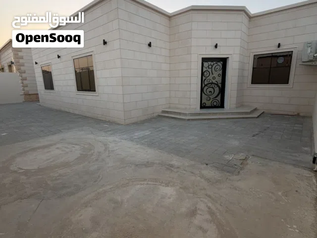 180 m2 4 Bedrooms Villa for Rent in Al Ain Other