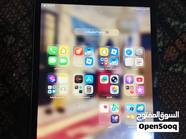 جهاز ايفون محل الوكاله بس مكسوره الشاشه الخارجيه شغال 100%