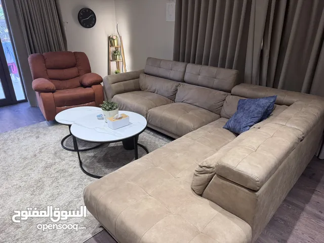 طقم كورنر امريكي مميز جدا بحال الوكاله