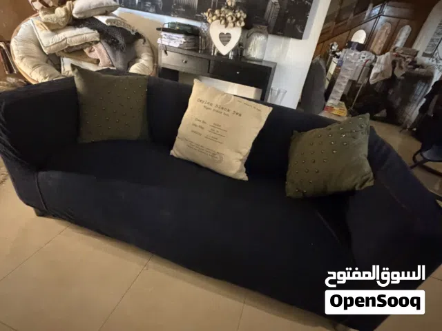 عدد 2 كنبه بتلبيس جنز + طاوله طعام 6 كرسي+ طاوله تلفزيون