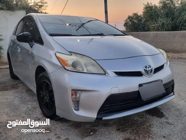 Used Toyota Prius in Al Karak