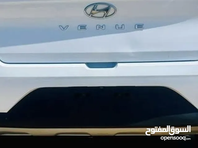 براوانطي خلفي هيونداي فينو 2023 ابيض