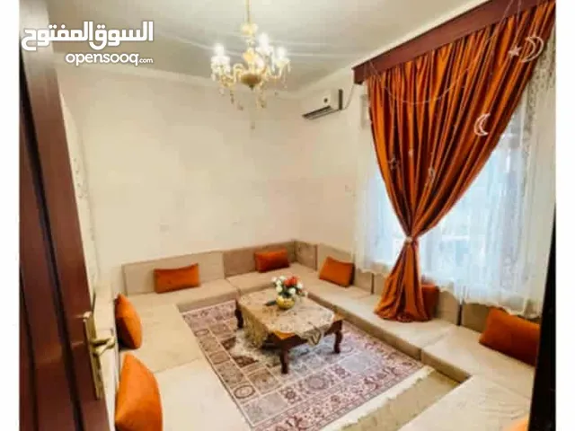 شقة للبيع في زاوية الدهماني