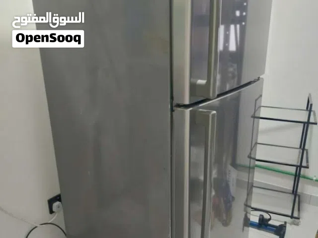 تلاجة هايسنس مستعملة شهرين حالة فوق الممتازة