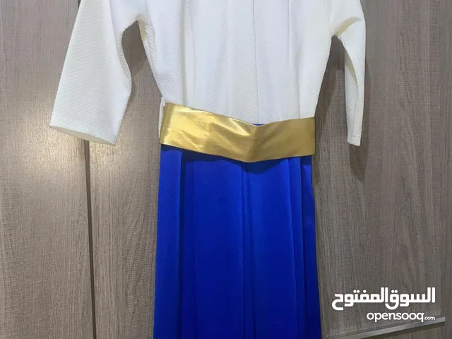 فساتين سهرة مستعملة بحالة ممتازة و جديدة للبيع