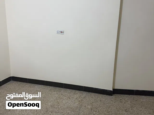 150 m2 2 Bedrooms Apartments for Rent in Basra Al Asdiqaa