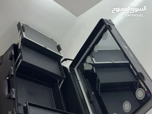 حقيبة ميكب مضيئة