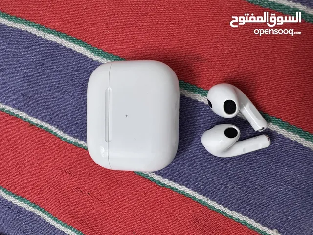 Apple AirPods (3)