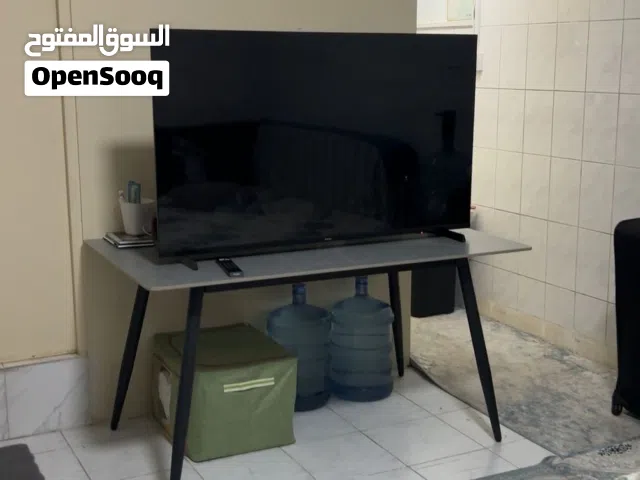 DINING TABLE FOR SALE - GOOD CONDITION