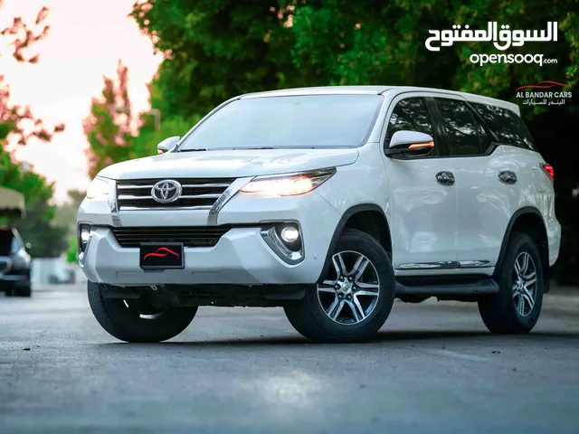 TOYOTA FORTUNER 2017 WHITE EXCELLENT CONDITION SUPER COMFORT