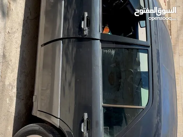 مرسيدس بطه موديل سياره ممتازه مرخصه لا يوجد فيها أي عيوب تحتاج دهان فقط 1993