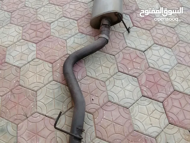 قطع غيار نيسان أكستيرا