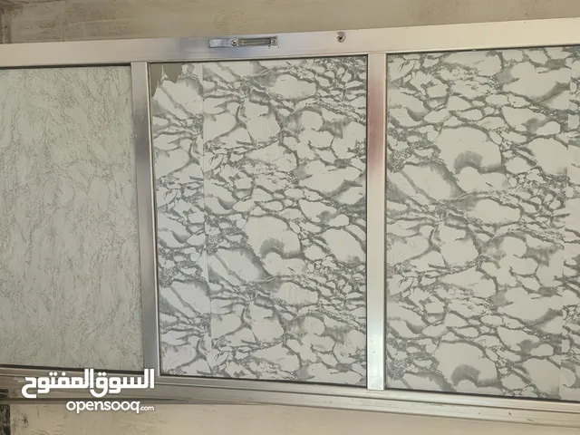 باب المنيوم سحب
