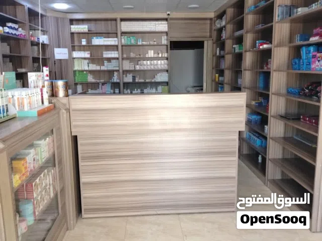 اثاث صيدليه للبيع