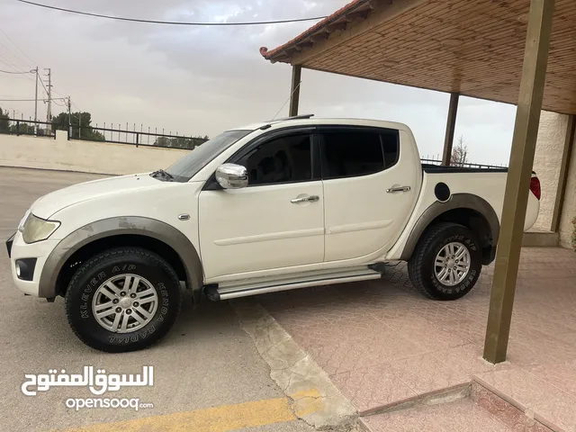 ميتسوبيشي سبورتيرو 2015