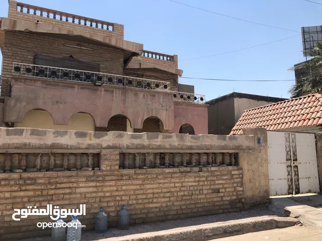 2 m2 5 Bedrooms Townhouse for Sale in Basra Jaza'ir