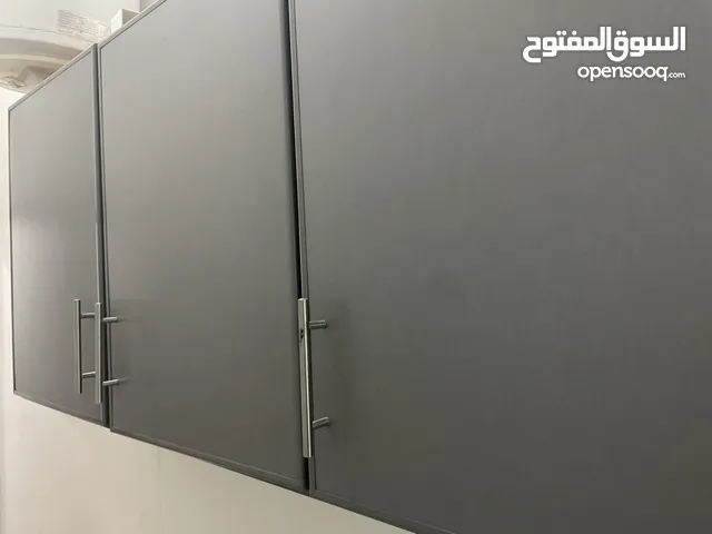 Upper and lower kitchen shelf