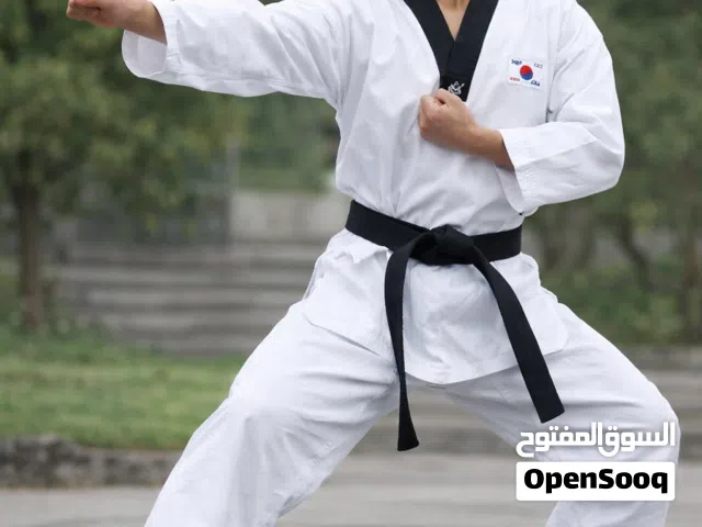 حذاء تايكوندو بعدة نمر