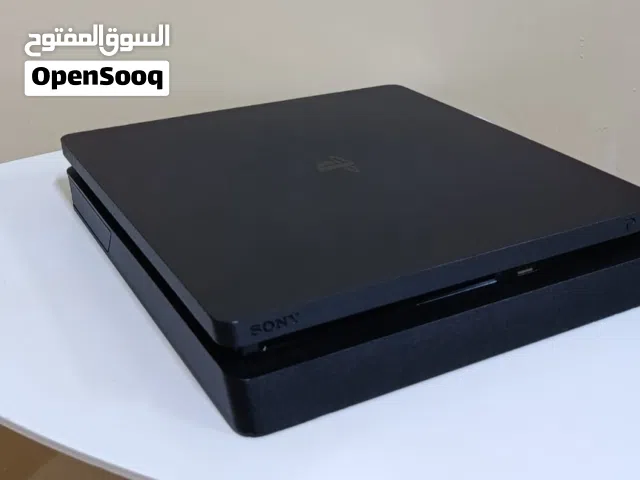 للبيع سوني 4سلم  معه. يد  تحكم جهاز نضيفف