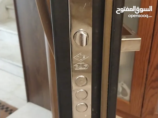 رامي هارون صيانة ابواب امان وابواب داخلية