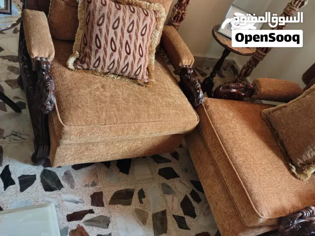 صالون حفر خشب مع 3 طاولات رخام