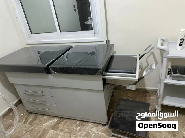 مكتب كاونتر سرير مناسب لعيادة نسائية ترولي طبي