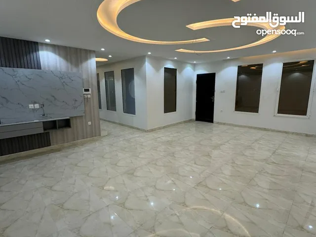 250 m2 More than 6 bedrooms Villa for Rent in Tabuk Al Muruj