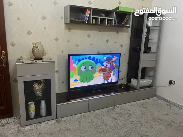 مدخل ومكتبة