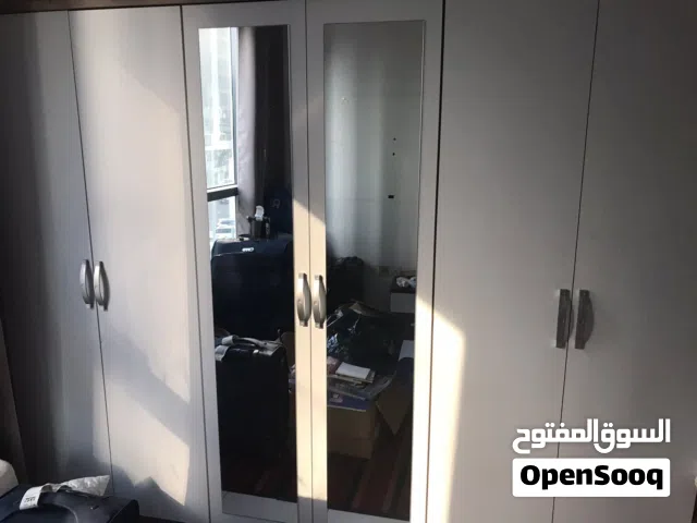 خزانة ملابس