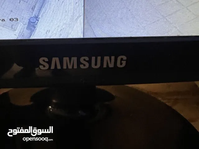 شاشه سامسونج فايقه الوضوح محول كهرباء حديثه