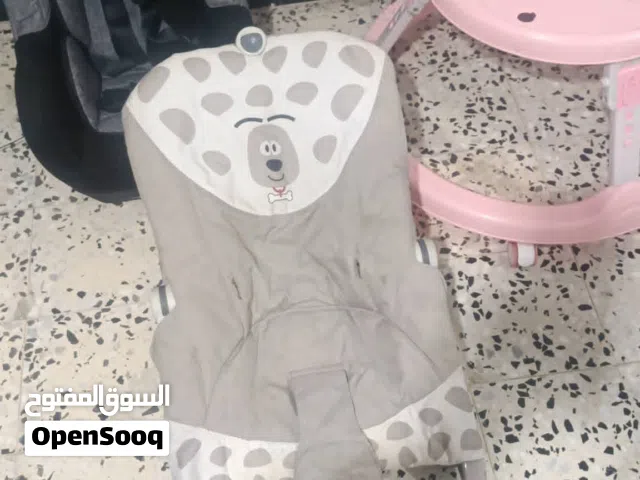 جراي شبه جديد و قعماز و كرسي سرير و هزاز مريح من شركة شيكو