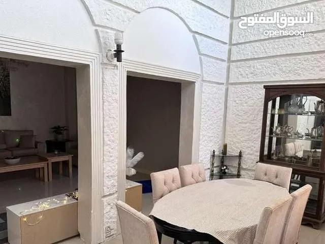 220m2 3 Bedrooms Apartments for Sale in Amman Dahiet Al-Rawda