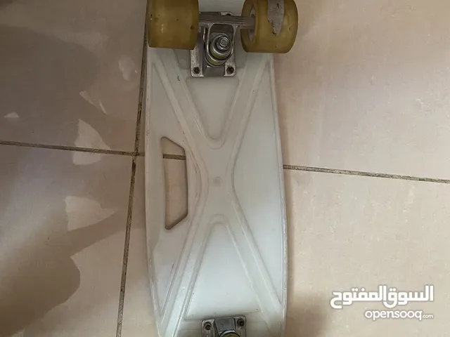 سكيت بورد مستعمل بحالة الممتاز