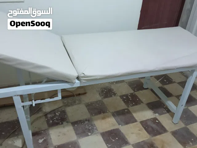 سرير طبي مستعمل