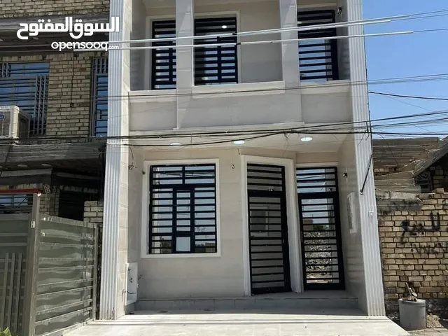 225 m2 3 Bedrooms Townhouse for Sale in Baghdad Jihad
