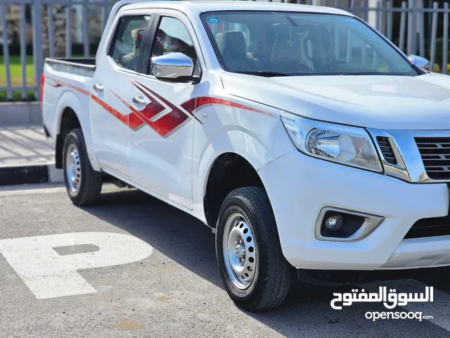 Nissan Navara 2016 in Baghdad