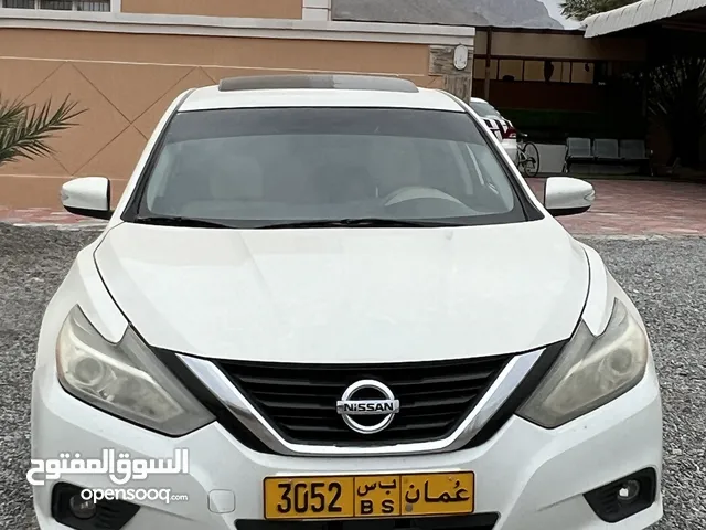 Used Nissan Altima in Al Dakhiliya